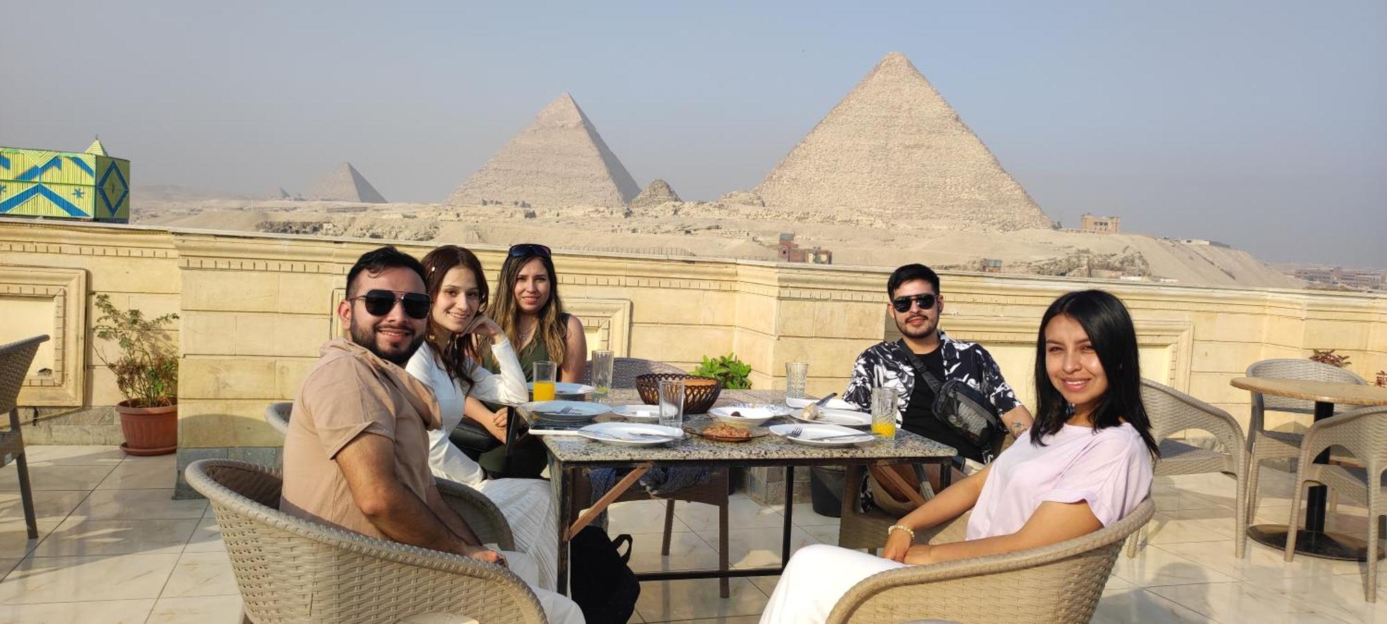 Pyramids Kingdom - Guest House Kafret el-Gabal Kültér fotó