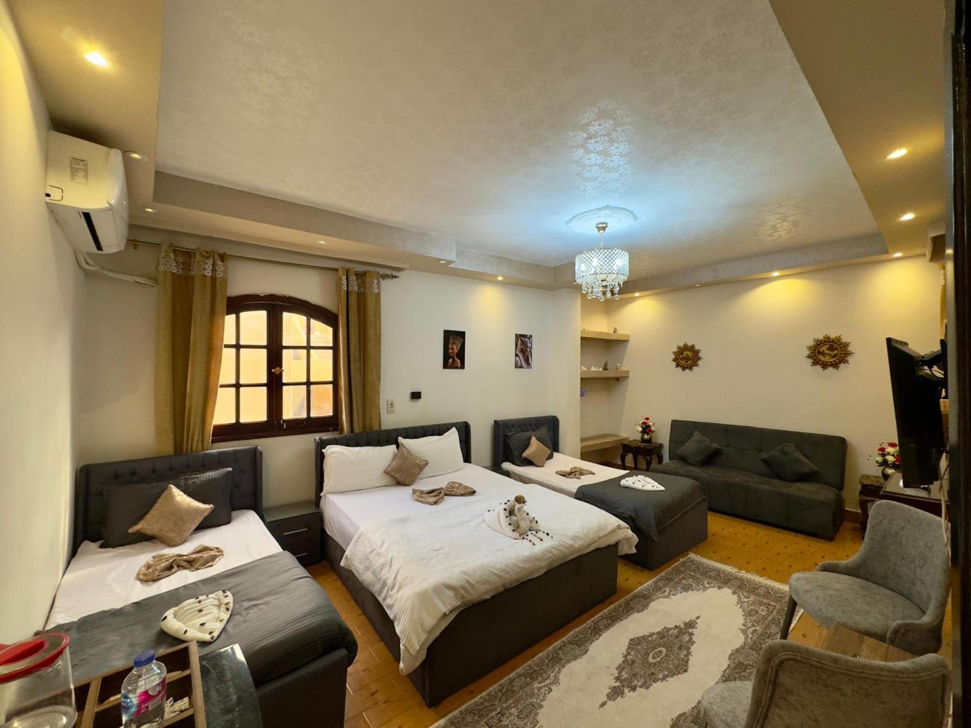 Pyramids Kingdom - Guest House Kafret el-Gabal Kültér fotó